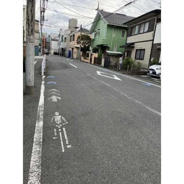 世田谷区上馬４丁目 前面道路(撮影年月：2026年09月)