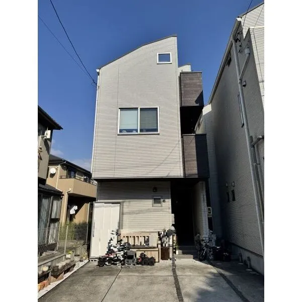 名古屋市瑞穂区中山町２丁目 建物西側外観