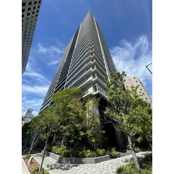 プレミストタワー靱本町 外観