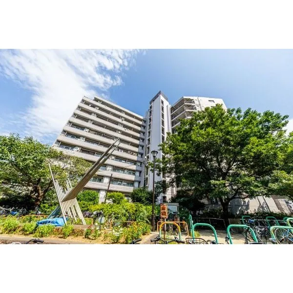 シャトレ明大前 現地外観写真