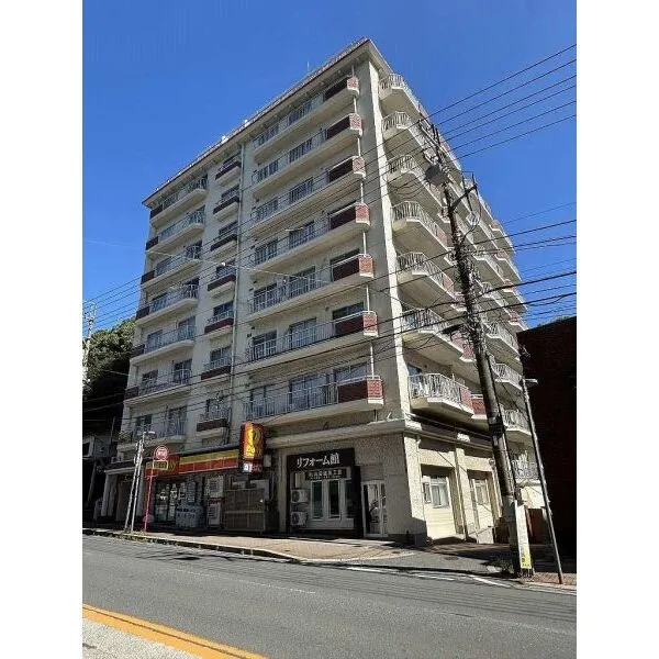 市川国府台マンション デイリーヤマザキ市川国府台店併設