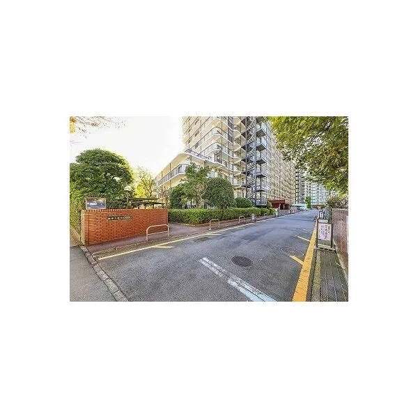 相模大野ハイライズ 北東側入り口