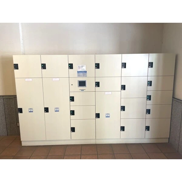 ライオンズマンション逗子披露山公園 宅配BOX