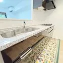 グランドメゾン品川シーサイドの杜 【キッチン】食洗機やディスポーザーが備わったキッチン。生ごみの処理や食器洗いなどの手間が省け、・・・