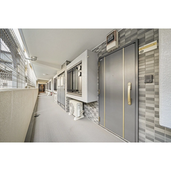 クレアール中央林間 玄関