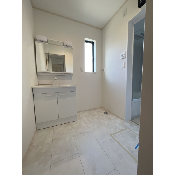 府中市栄町２丁目 洗面室