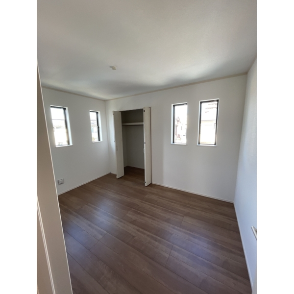 府中市栄町２丁目 洋室