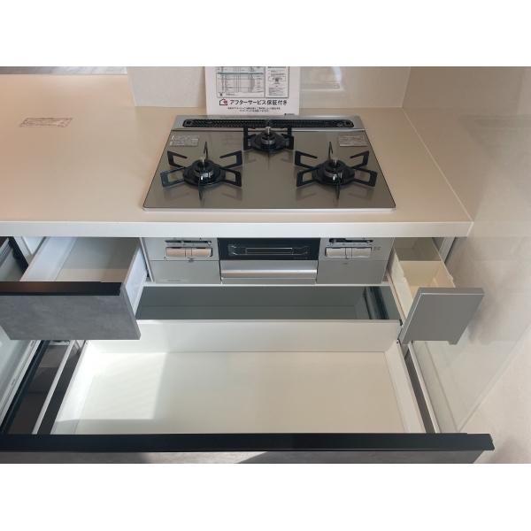 カームコート芦屋 コンロ下収納スペース