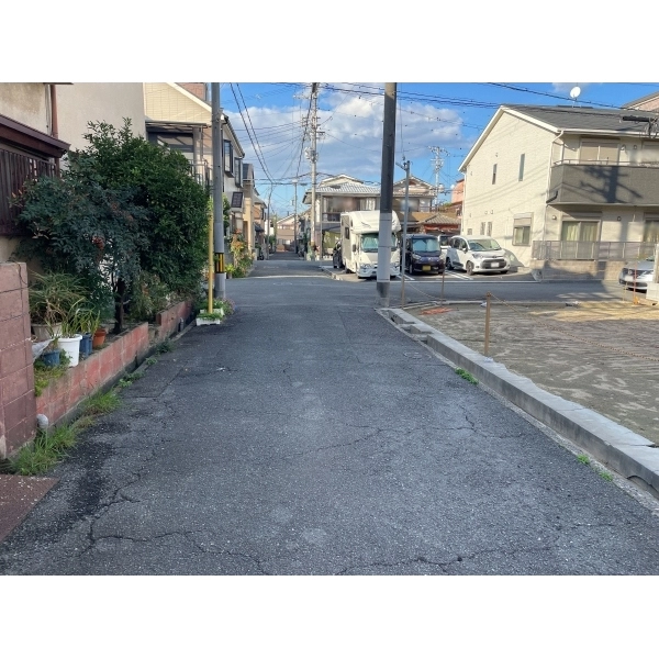八尾市栄町2丁目 西側前面道路