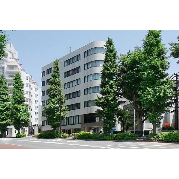 パーク・ノヴァ神宮前 外観