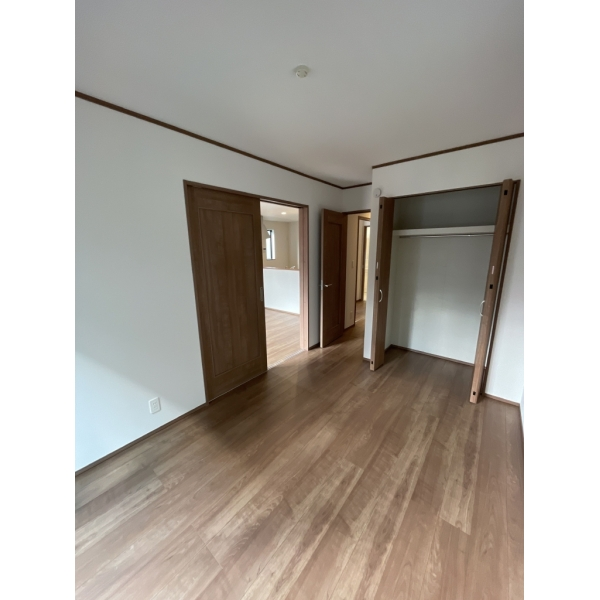 府中市栄町２丁目 洋室