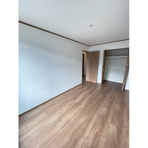 府中市栄町２丁目 洋室