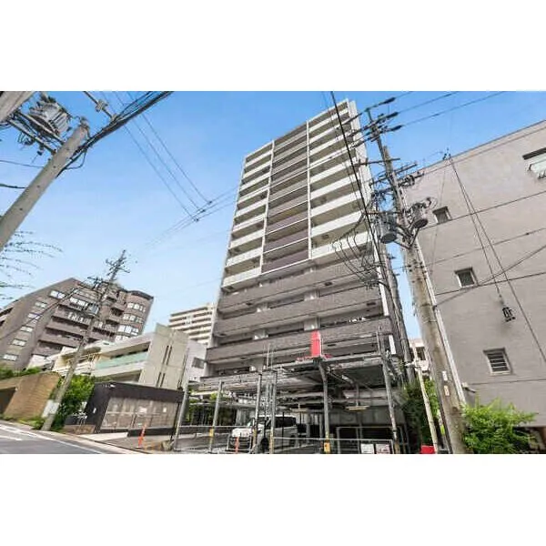 プレサンスロジェ上前津エグゼ 地上14階建RC造マンション。地下鉄名城線「上前津」駅まで徒歩6分。2沿線2駅利用可能な立地です。