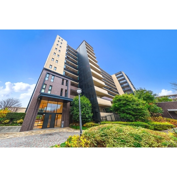 ＢｒｉｌｌｉａＣｉｔｙ横浜磯子Ｅ棟 外観