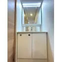 川崎市川崎区中島２丁目 ＜2階・洗面化粧台＞2階のトイレの横には独立洗面化粧台があります。