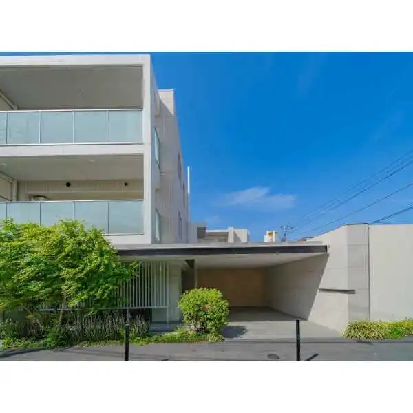 Ｂｒｉｌｌｉａ旗の台 外観