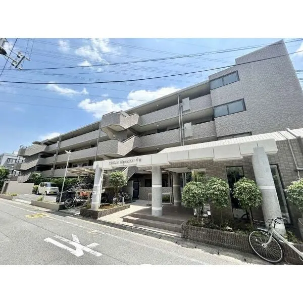 チサンマンション戸田 綺麗に保たれたエントランス