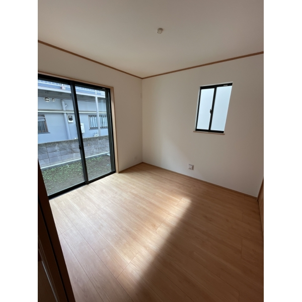 府中市栄町２丁目 洋室