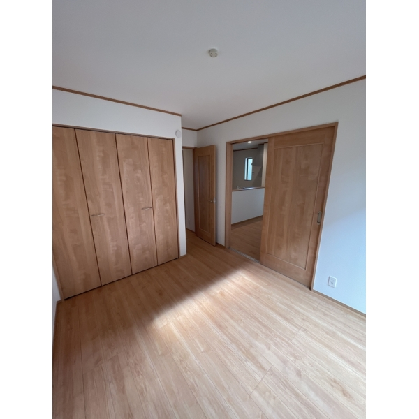 府中市栄町２丁目 洋室