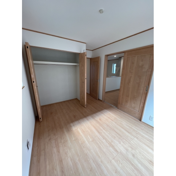 府中市栄町２丁目 洋室