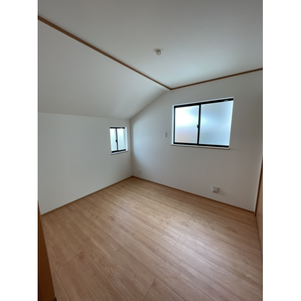 府中市栄町２丁目 洋室