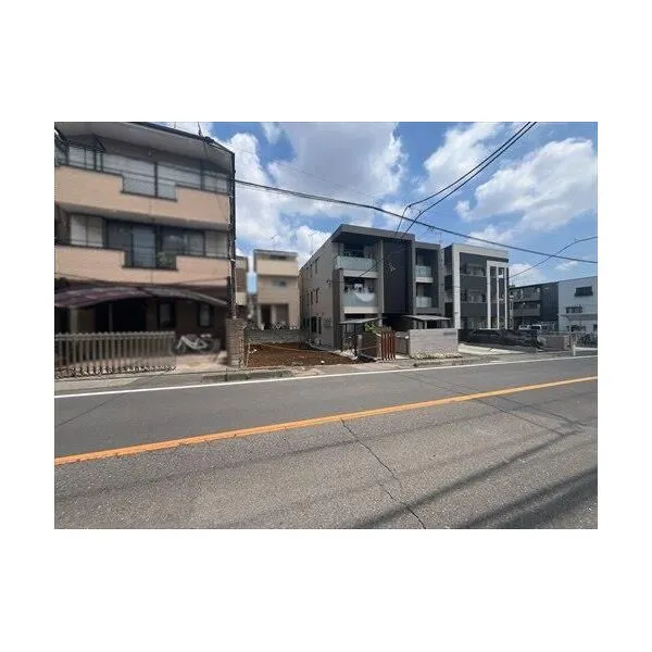 さいたま市中央区鈴谷7丁目 前面道路含む現地