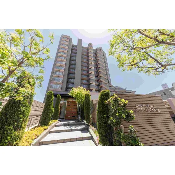ローレルスクエア桜山 外観