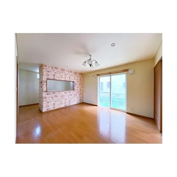 町田市南成瀬8丁目 LDK14帖