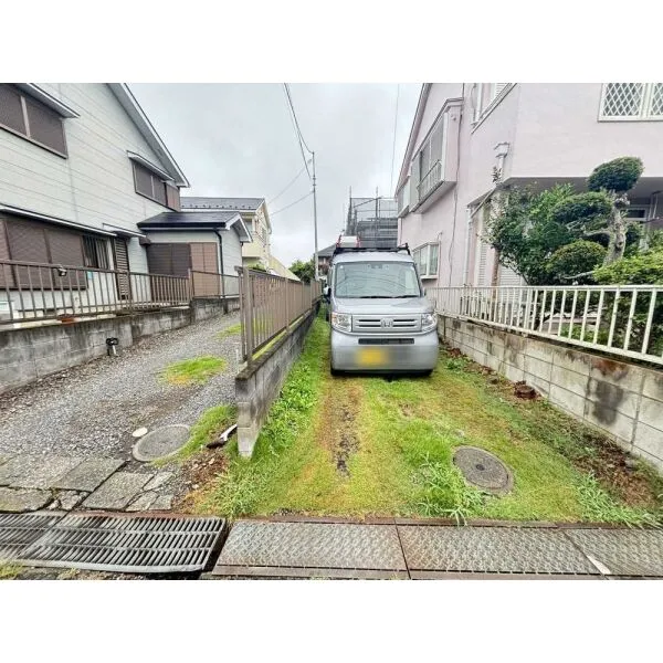 八王子市富士見町 駐車スペース(撮影年月：2026年08月)