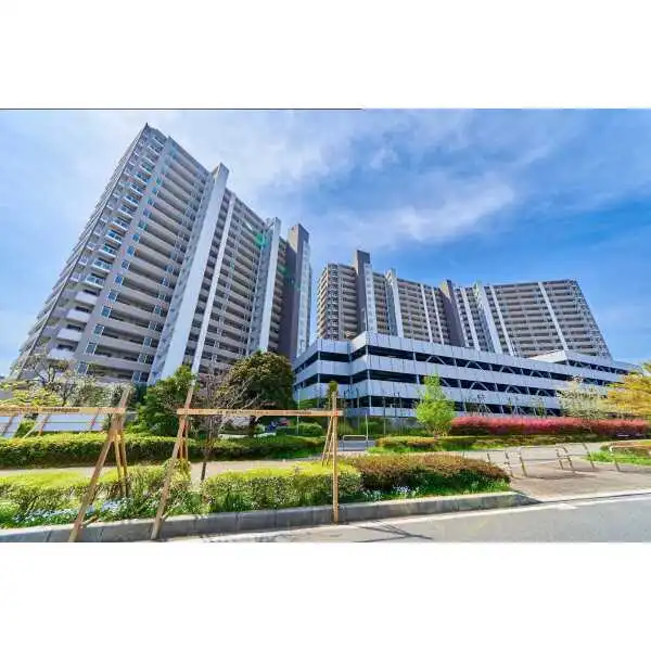 クレストシティタワーズ浦安リバータワー 外観