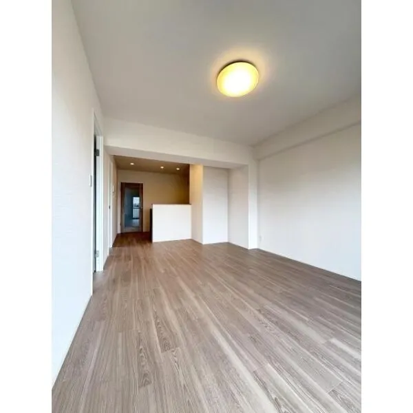 日商岩井高槻マンション リビング