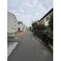 狛江市猪方３丁目 南側前面道路