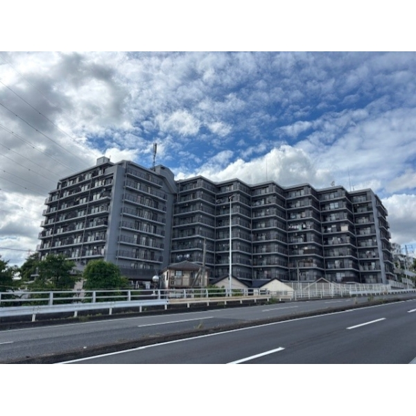 シャルマンコーポ鳩ケ谷 外観
