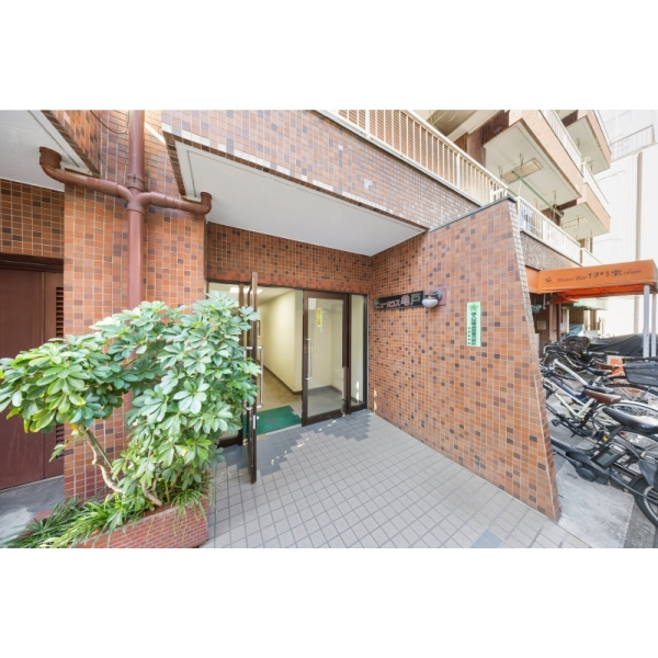 ニューハウス亀戸 エントランス