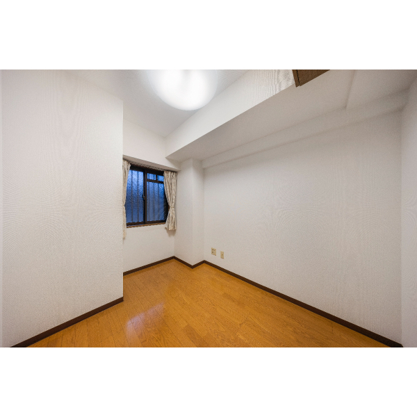 セザール月島 洋室約4.0畳　家具・調度品は価格に含まれません。