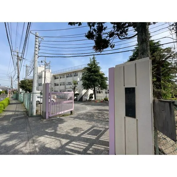 町田ガーデンハウス 町田市立町田第三中学校（中学校）まで約490m（徒歩7分）