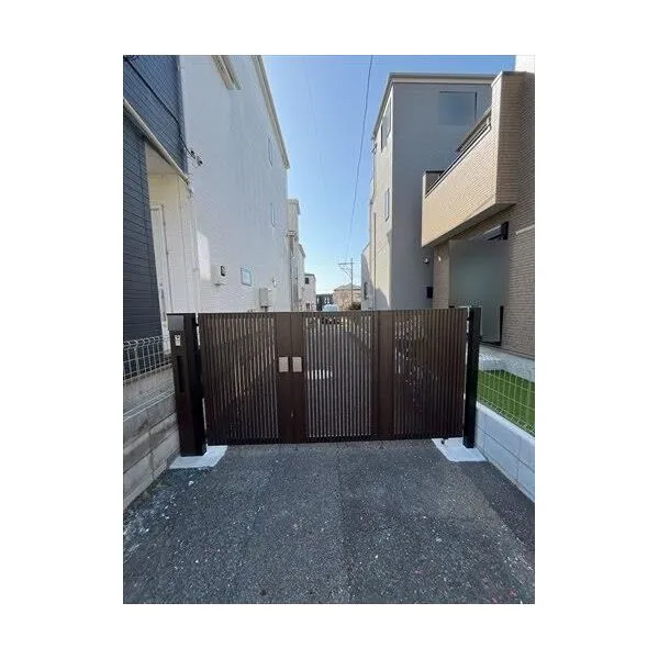 さいたま市中央区本町西3丁目 門扉