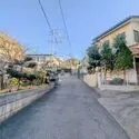 町田市高ヶ坂４丁目 前面道路(撮影年月：2025年12月)