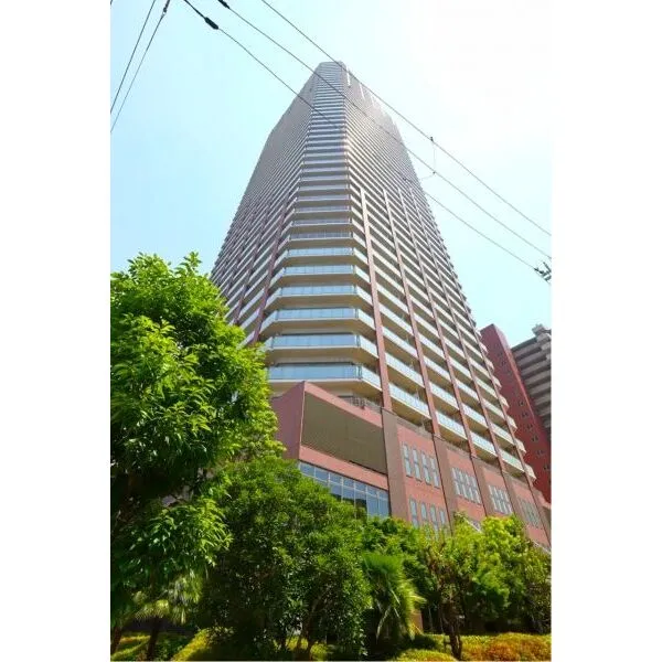 阿波座ライズタワーズ　フラッグ４６ 総戸数565戸のタワーマンションです。