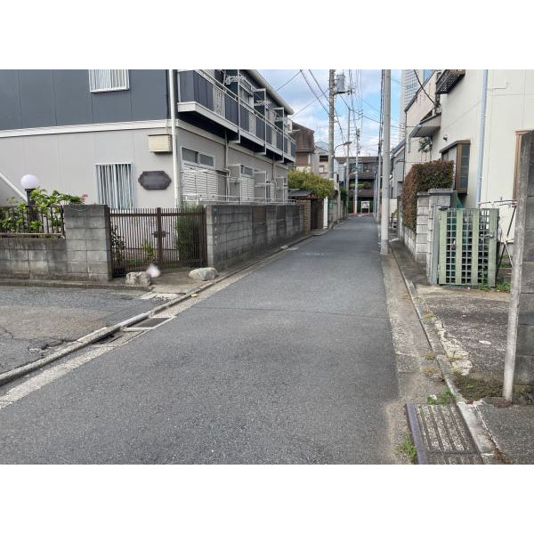 渋谷区初台２丁目 前面道路