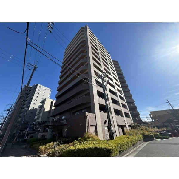 ルイシャトレ高槻上牧 外観