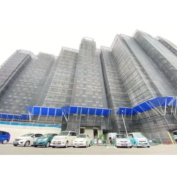 南千里グリーンハイツ 外観（大規模修繕工事中）