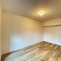 南千里グリーンハイツ 洋室約8帖