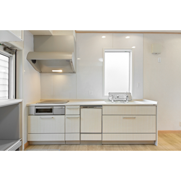 柏市酒井根４丁目 オール電化のシステムキッチン