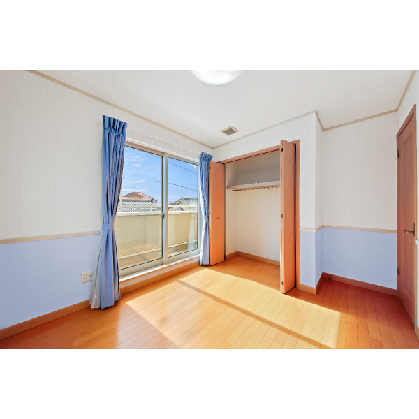 柏市酒井根４丁目 ２階南東側洋室約5.2畳