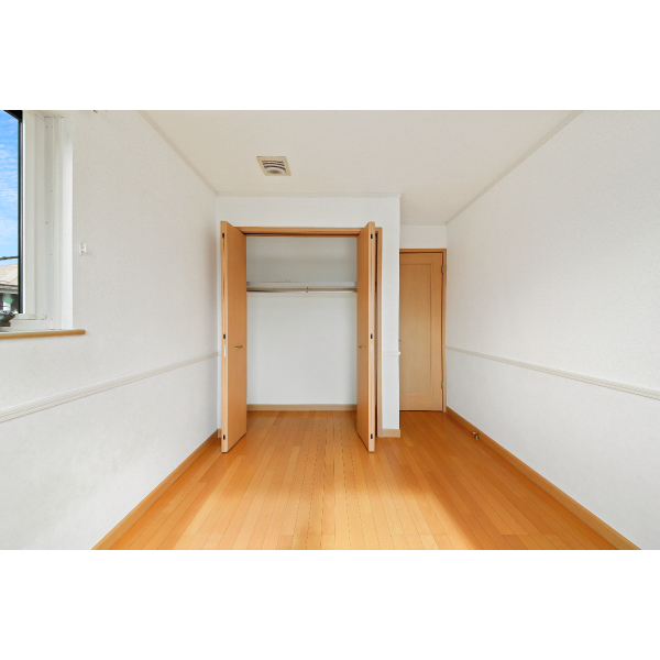 柏市酒井根４丁目 ２階南西側洋室約5.2畳