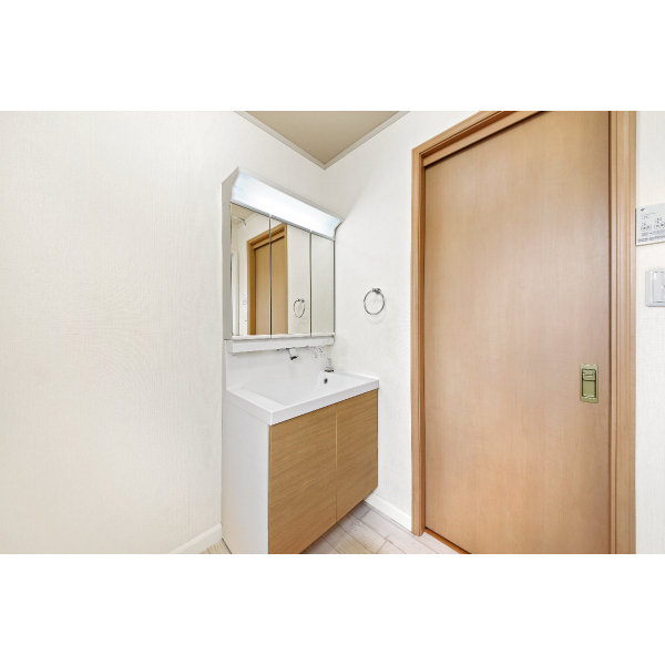 柏市酒井根４丁目 １階洗面室