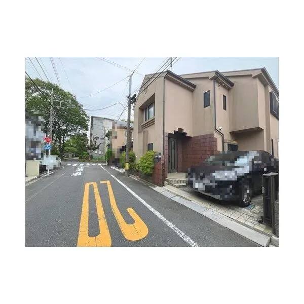 国立市富士見台３丁目 前面道路（２０２６年７月撮影）