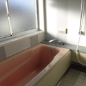 豊中市清風荘１丁目 ２階浴室にも窓があります。