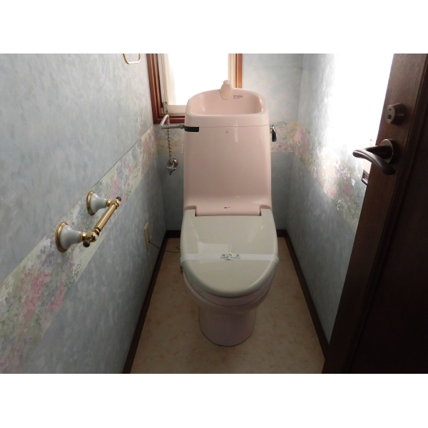 豊中市清風荘１丁目 ２階トイレです。